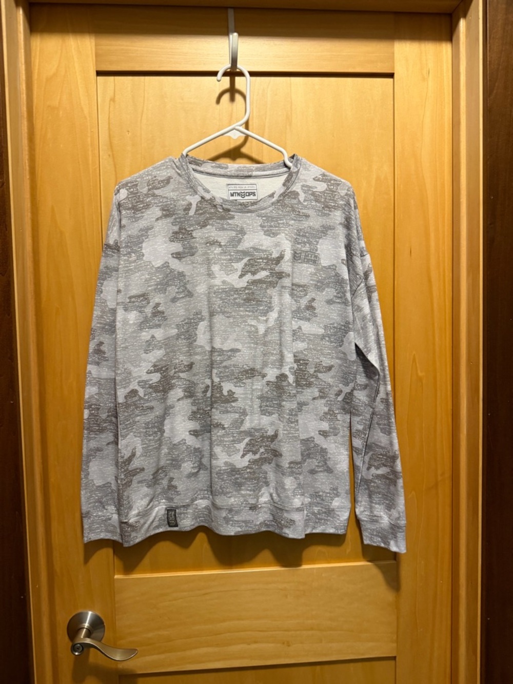 Unbranded Gray Camo Crewneck Sweater - Women's